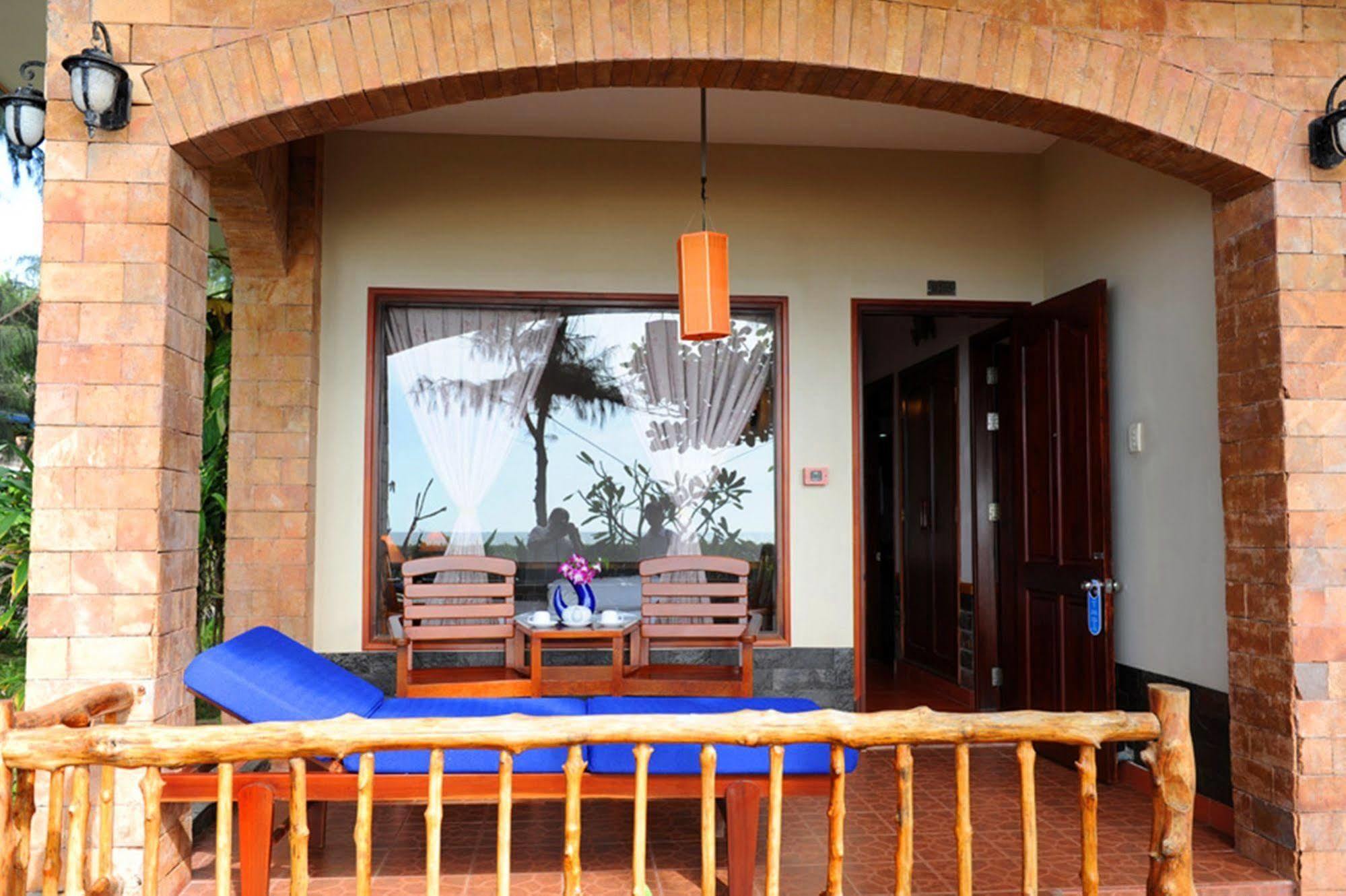 Vinh Suong Seaside Hotel And Resort Phan Thiết Extérieur photo